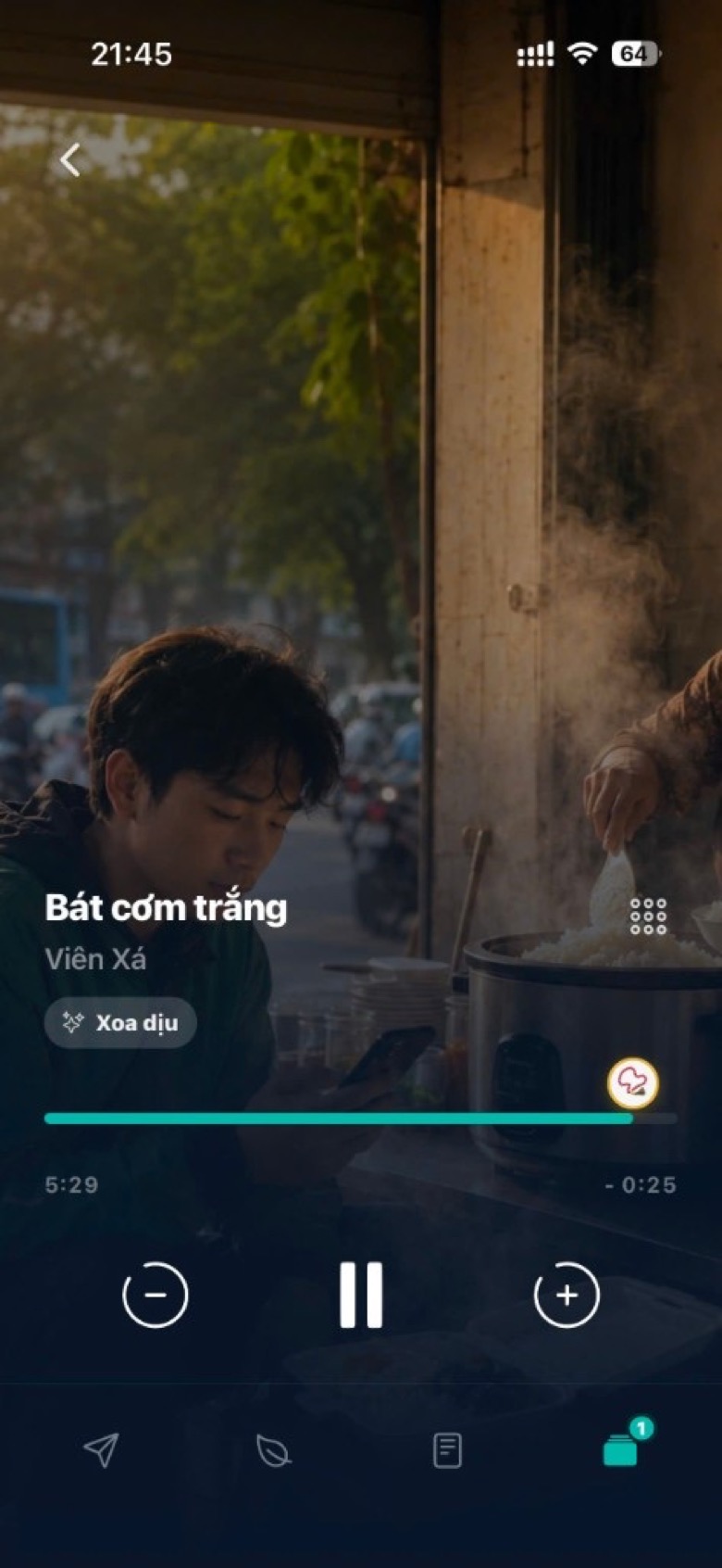 Screenshot app Tĩnh Tâm — màn hình nghe bài Bát cơm trắng